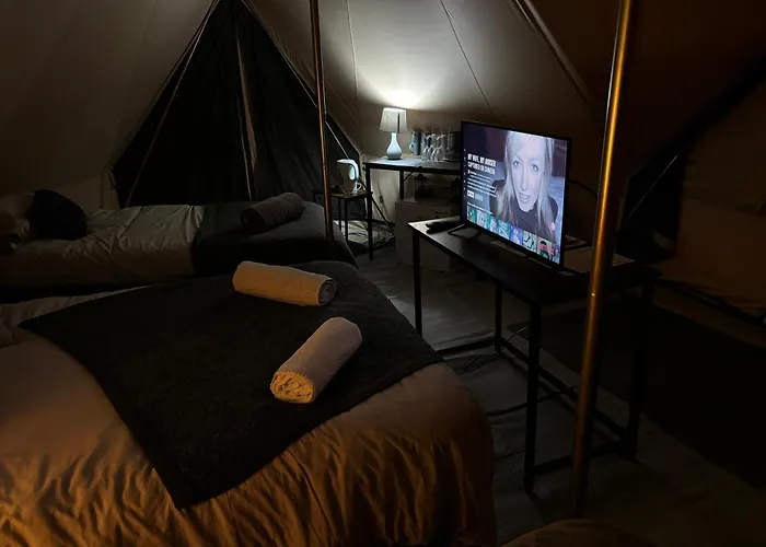 Cozy Hot Tent With Log Burner & Hot Tub Left Tent